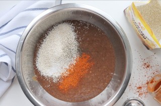 Печеночные оладьи с йогуртовым соусом - фото шага 7