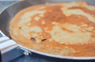 Тонкие заварные блины на кефире - фото шага 5