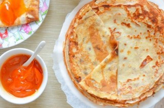 Тонкие заварные блины на кефире