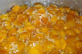 Варенье из желтых слив - фото шага 4