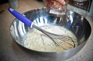 Вкусные блины на молоке - фото шага 4