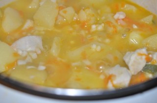 Тушеная картошка с курицей - фото шага 7