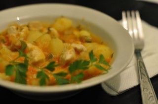 Тушеная картошка с курицей