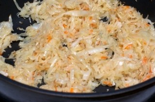 Вареники с кислой капустой - фото шага 3