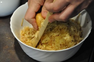 Картофельные драники по-белорусски - фото шага 2