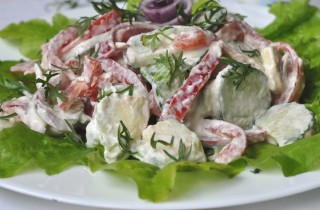 Овощной салат с авокадо - фото шага 3