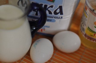 Лепешки на кефире - фото шага 1