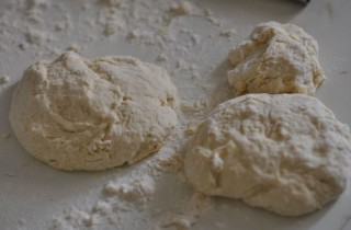 Лепешки на кефире - фото шага 2