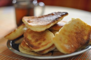 Лепешки на кефире - фото шага 5