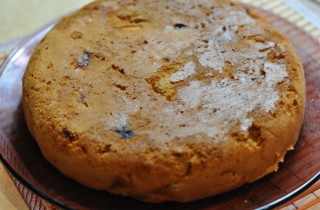 Нежная шарлотка в мультиварке - фото шага 4