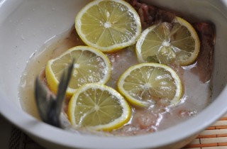 Скумбрия в винном маринаде - фото шага 3