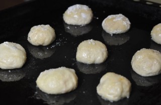 Домашние булочки из дрожжевого теста - фото шага 3