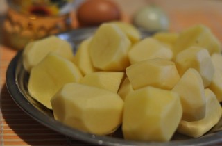 Картофельные драники с мясом - фото шага 1