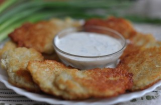 Картофельные драники с мясом - фото шага 5