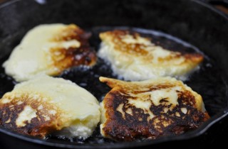 Классические творожные сырники - фото шага 3