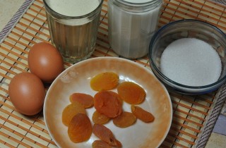 Манные кексы с курагой - фото шага 1