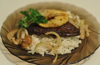 Печень по-берлински с яблоками - фото шага 4