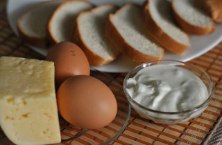 Сырные гренки - фото шага 1