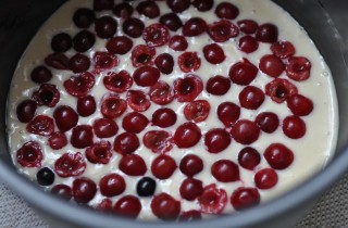 Вишневый пирог в мультиварке - фото шага 2