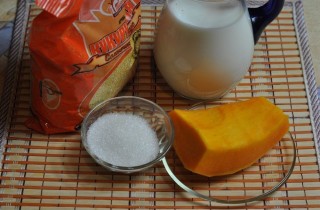 Кукурузная каша с тыквой в мультиварке - фото шага 1