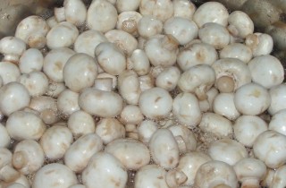 Маринованные шампиньоны на зиму - фото шага 3