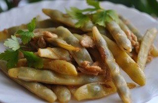 Спаржевая фасоль с чесноком и соевым соусом - фото шага 5