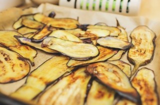 Баклажаны с ореховой пастой по-грузински - фото шага 2