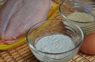 Наггетсы из куриной грудки - фото шага 1