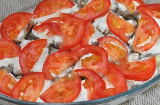 Рыба с помидорами под сыром - фото шага 2