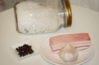 Сало сухой засолки с чесноком - фото шага 2