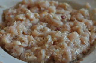 Сочные куриные котлеты в рукаве - фото шага 2