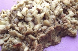 Сырая баклажанная икра - фото шага 1