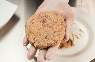 Вкусный гамбургер - фото шага 8