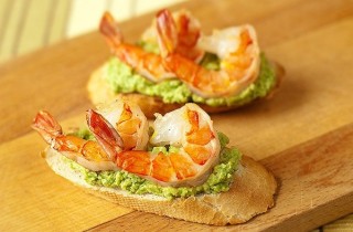 Закуска с креветками, горохом и фетой - фото шага 5