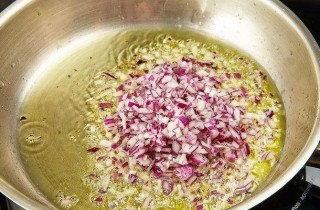 Классический луковый пирог - фото шага 7