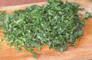 Щи с капустой и крапивой - фото шага 6