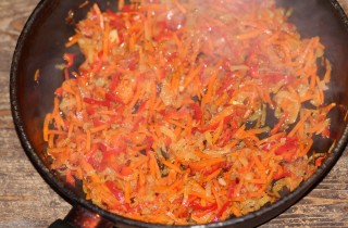 Щи с капустой и крапивой - фото шага 9