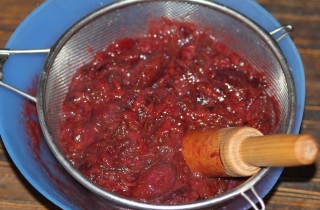 Сливовый соус к мясу и птице - фото шага 3