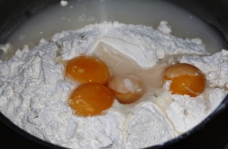 Вкусные вареники с творогом - фото шага 1