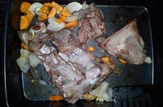 Бульон из свинины - фото шага 2