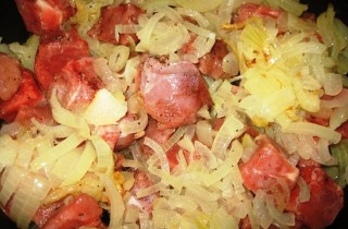 Гуляш из говядины с грибами - фото шага 3