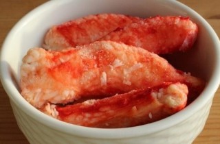 Жульен с грибами и крабовым мясом - фото шага 2