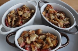 Жульен с грибами и крабовым мясом - фото шага 5