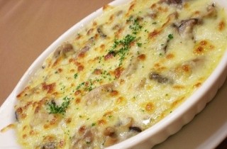 Жульен с грибами и крабовым мясом - фото шага 8