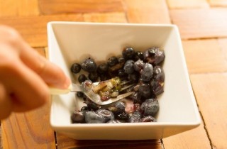 Черничный чай - фото шага 3