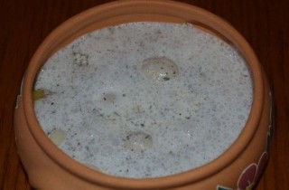 Пельмени, запеченные с грибами и сыром в горшочке - фото шага 5