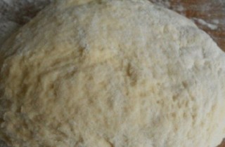 Пончики на кефирном тесте - фото шага 4