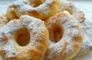 Пончики на кефирном тесте - фото шага 7