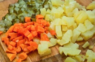 Традиционный винегрет - фото шага 5