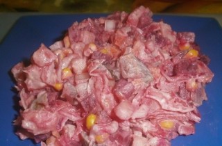 Винегрет с майонезом и консервированной кукурузой - фото шага 5